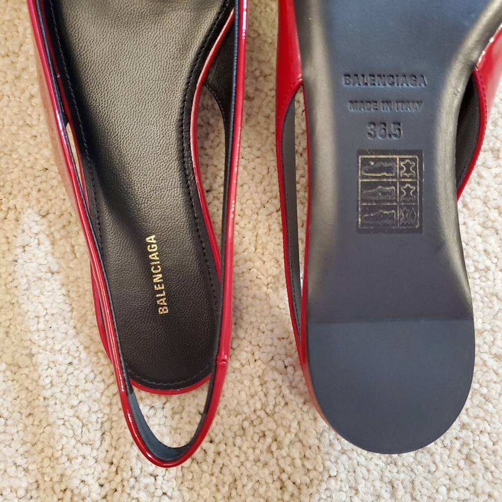 Balenciaga Knife Patent Flat Slingback - Picture 3 of 4